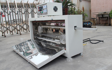 精密烘箱的性能特色